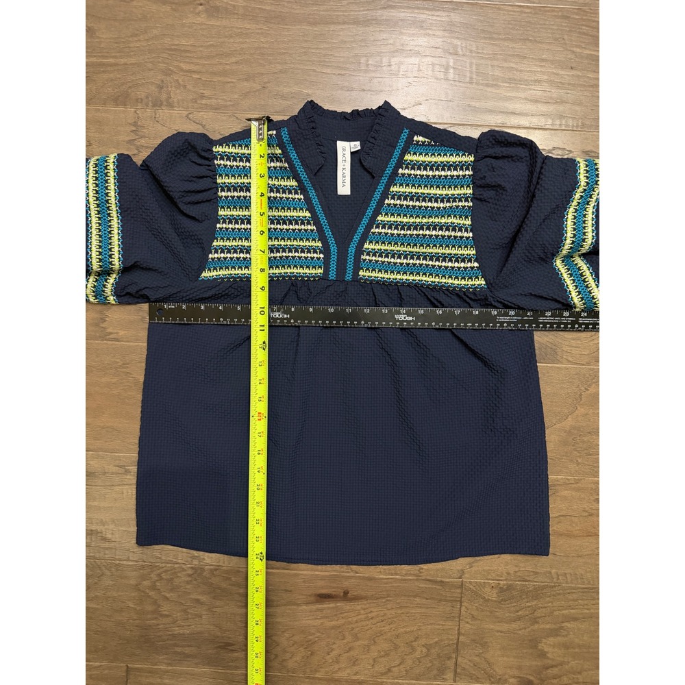 Grace + Karma Navy Blue Seersucker Embroidered Puff Sleeve Blouse Womens Small - Picture 5 of 7